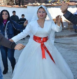Evlendiği Suriyeli kadın altınları alıp kaçtı