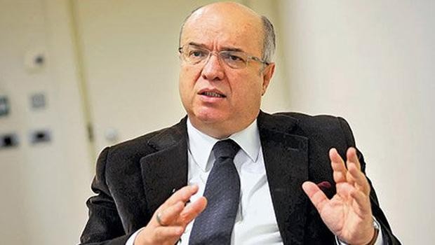 Fehmi Koru'yuda kovdular