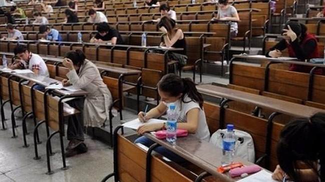 Binlerce kişinin diploması mercek altında