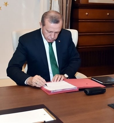 Erdoğan O Yasaları Onayladı