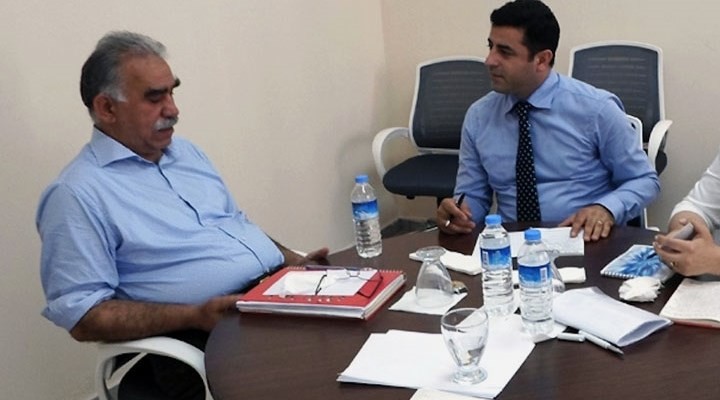 Öcalan yetkilerini Demirtaş'a devredecek mi?