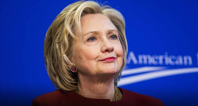 Hillary Clinton'dan ön seçim zaferi