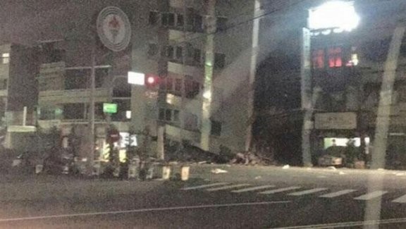 Tayvan'da şiddetli deprem