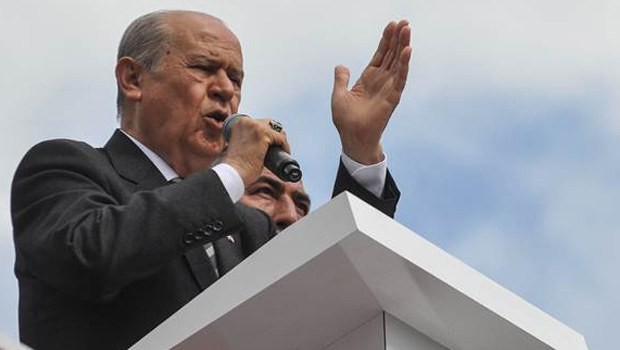 Bahçeli: Sokaklar karanlıktır, kirlidir