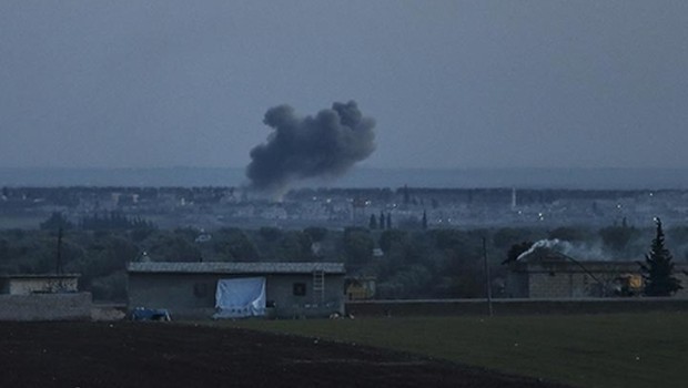 PYD Azez'i kuşattı