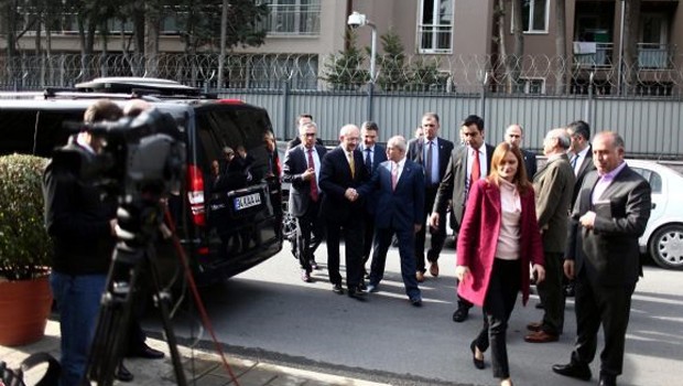 Kılıçdaroğlu gazetecilerle buluştu