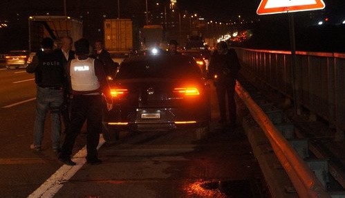 Rektörün aracına silahlı saldırı