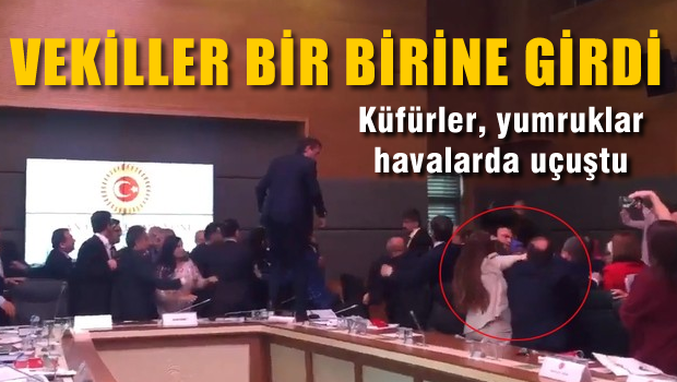 Vekiller birbirlerine ağır 'dokundu'