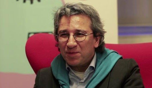 Gazeteci Can Dündar'a saldırı girişimi