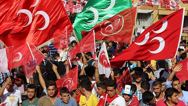 MHPde 5 ilçe teşkilatı istifa etti