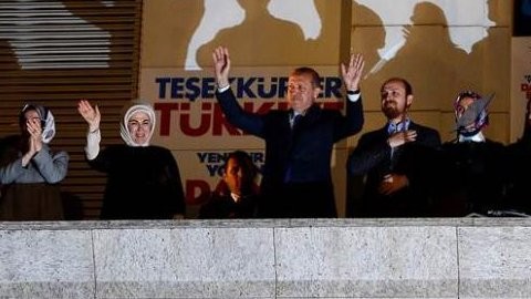 Independent'dan Erdoğan'a: 'Maskara!'