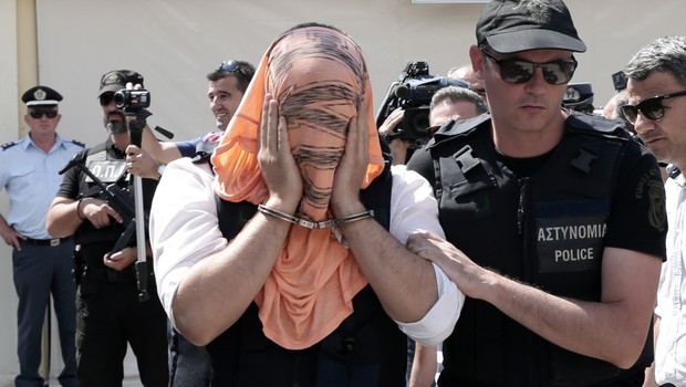 Türkler arkasından 'Vatan Haini' diye bağırdı