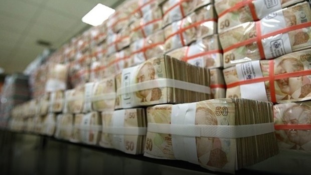 O avukatın hesabından 800 milyon lira çıktı