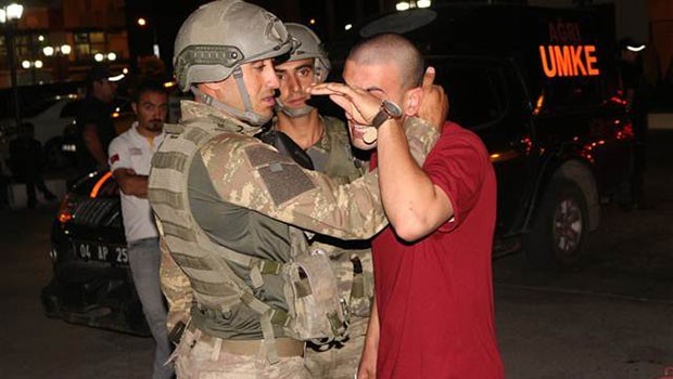 Ağrı'da çatışma: 3 asker yaralı