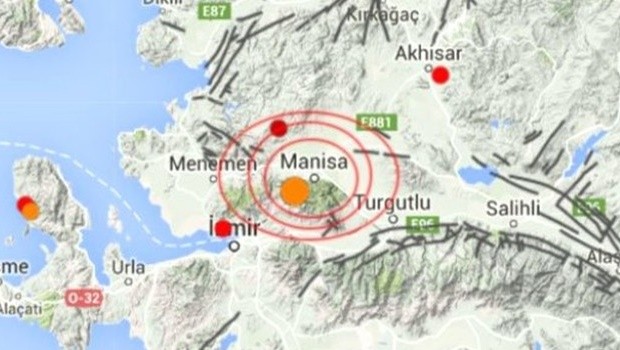 Manisa'da şiddetli deprem