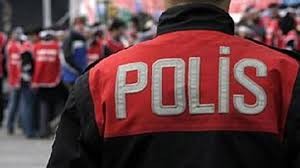 Polis, güvenlik görevlisini öldürdü!