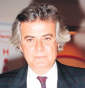 Tarık AKAN Hayatını Kaybetti
