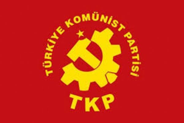 Komünistler birbirine girdi!