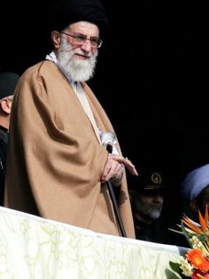 Hamaney'in sözü İran'ı karıştırdı: İhanete ateş serbest!