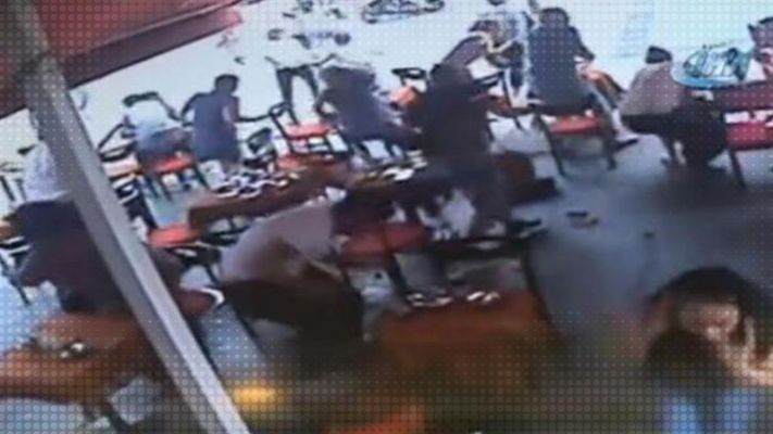 Kafe'ye silahlı baskın şoku!