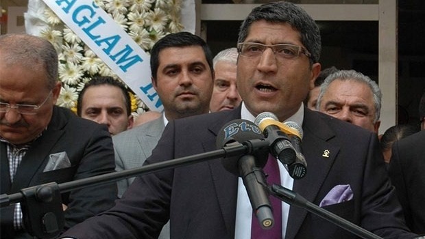 AKP'den bir istifa daha