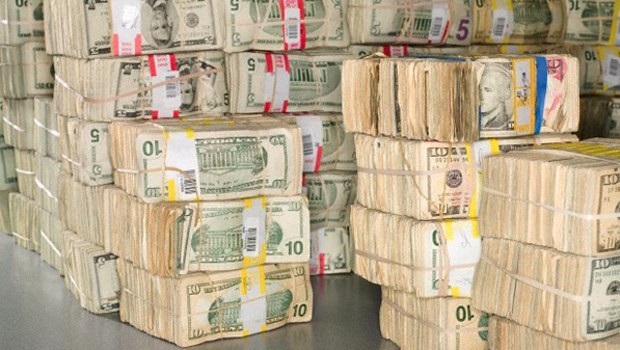 Dolar daha da yükseldi