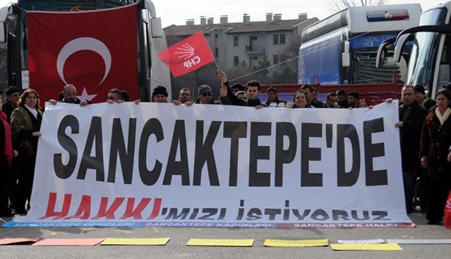 CHP tabanı Genel Merkeze yürüdü