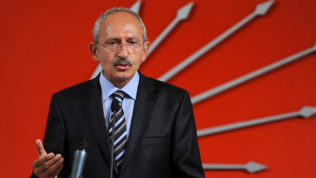 CHP'de iki istifa daha