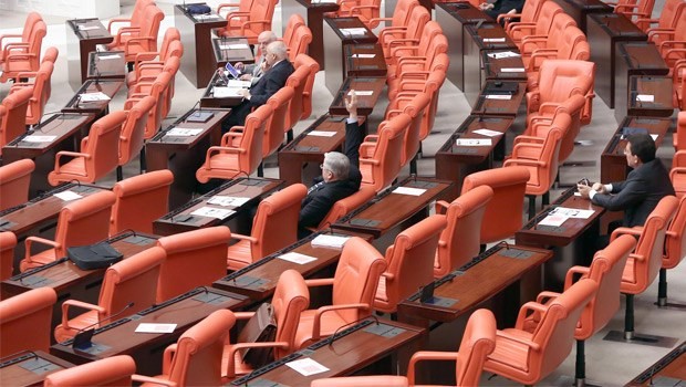 Meclis'te milliyetçilik gerginliği