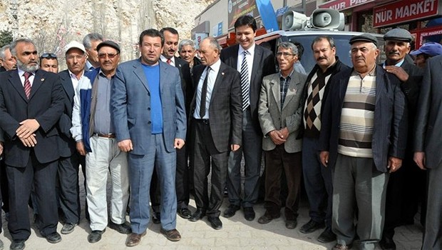 AKP'den istifa edip SP'ye geçtiler