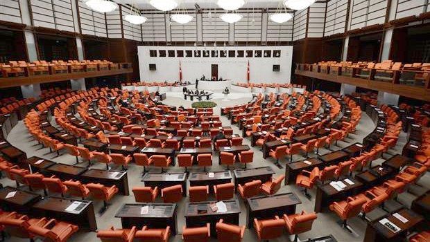 Demokratikleşme Paketi kabul edildi