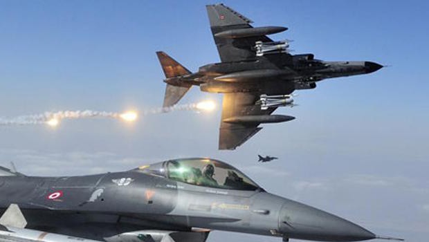 Rus uçağını F16'lar önledi