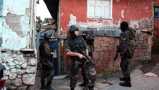 Ankara'da şafak operasyonu