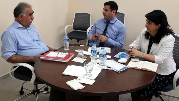 Öcalan 'Başkan Barzani olsun'