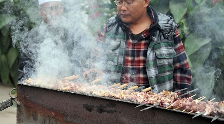 Sokaklarda kebap pişirilmesi yasaklandı