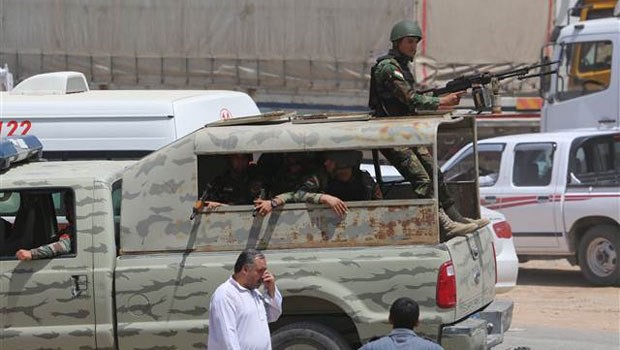 Barzani peşmergeleri sınıra gönderdi