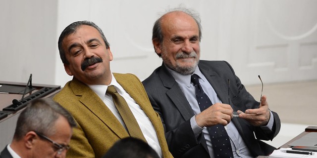 Sırrı Süreyya'dan İhsanoğlu esprisi