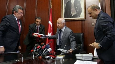 Dilekçeyi de beraber verdiler