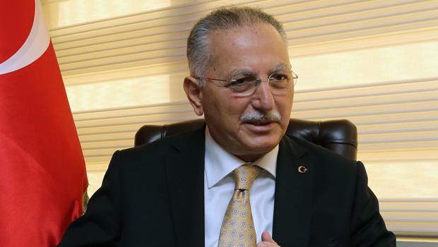 İhsanoğlu göz doyurdu