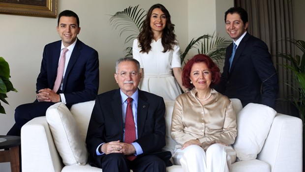 Aile fotoğrafını paylaştı