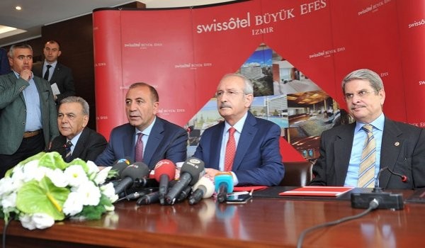 'Mahalle kabadayısı sözünün itibarı yok'