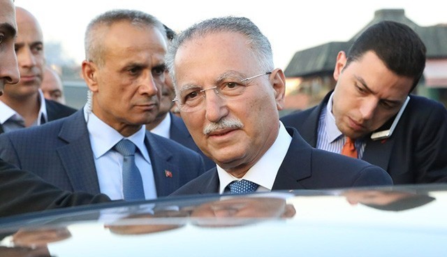 Bir partiden daha destek
