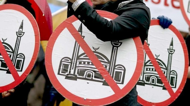 Almanya'da camilere saldırılar artıyor?