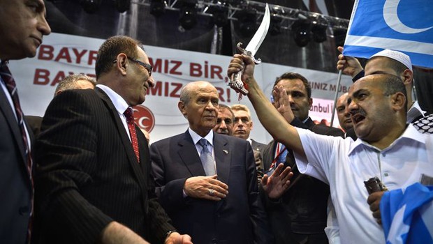 Bahçeli: İstanbul'u fethedeceğiz