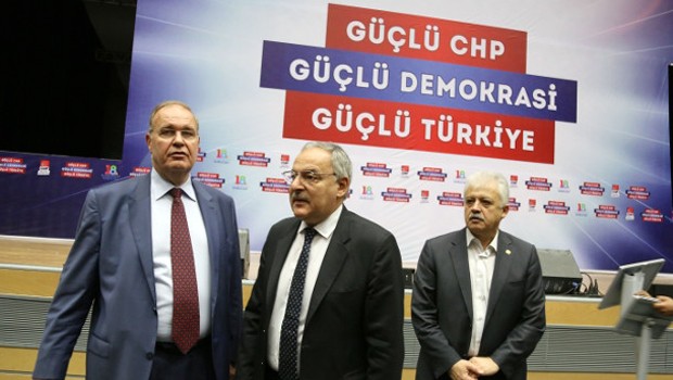 Basına akreditasyon sınırlaması yok