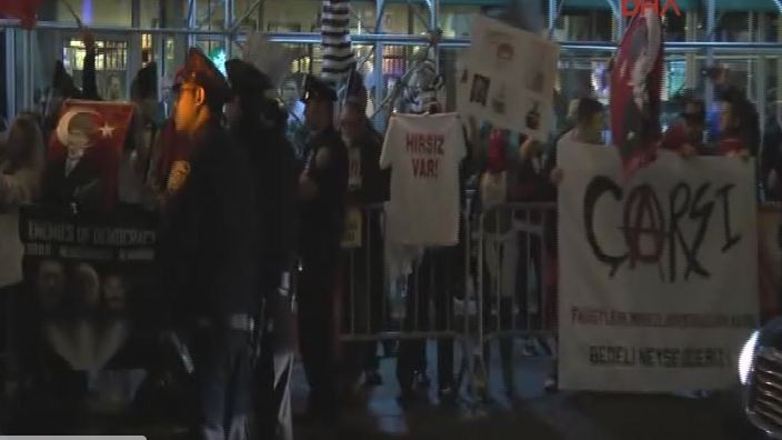 Newyork'ta hırsız var protestosu