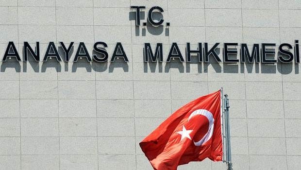 4 iptal, iki yürütmeyi durdurma