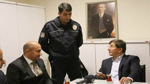 Polis'e piyango vurdu