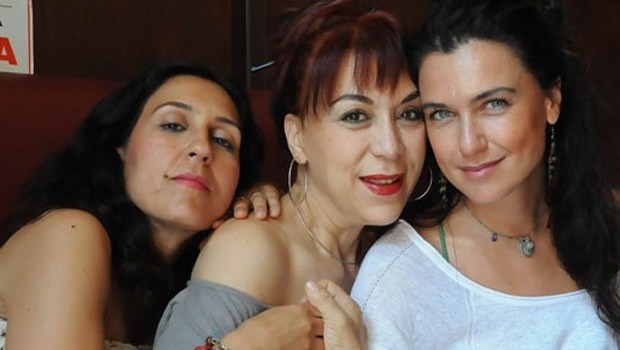 Üslubu yanlış, annemle görüşmüyorum