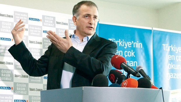 Gözaltına alınırken de kazandı